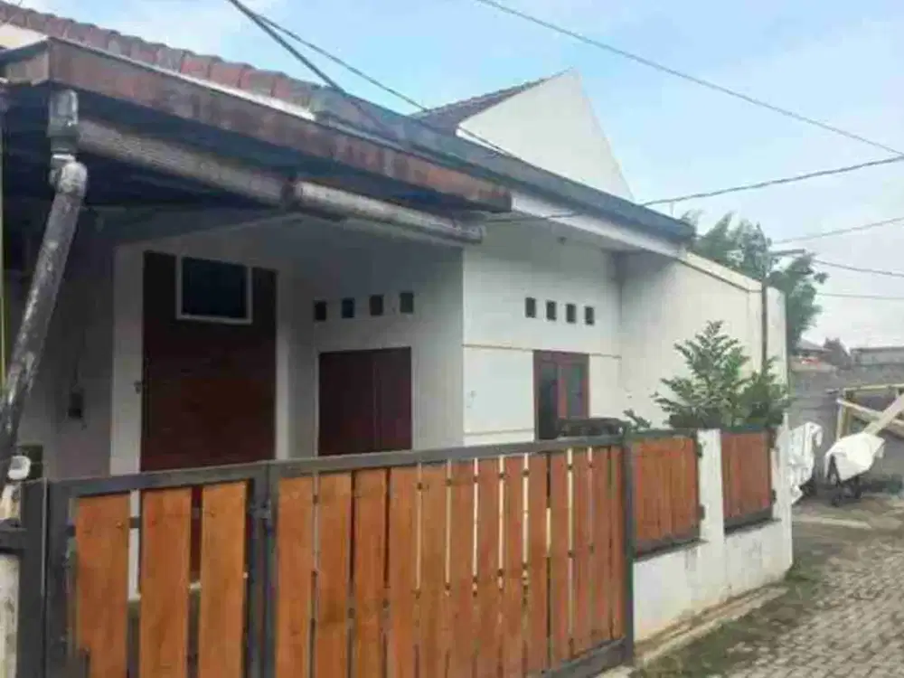 Rumah cukup luas di jl. kaliurang km 10