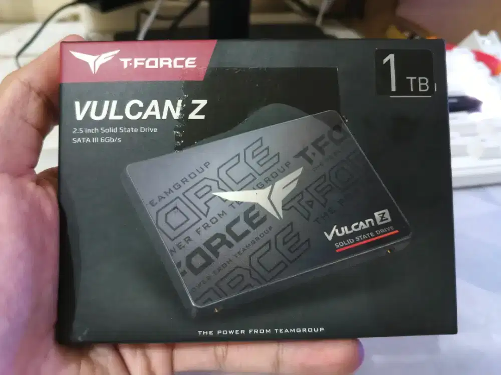 SSD Team Vulcan 1TB SATA Like New