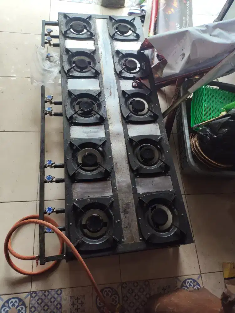 Kursi 5 set dan peralatan masak lainnya