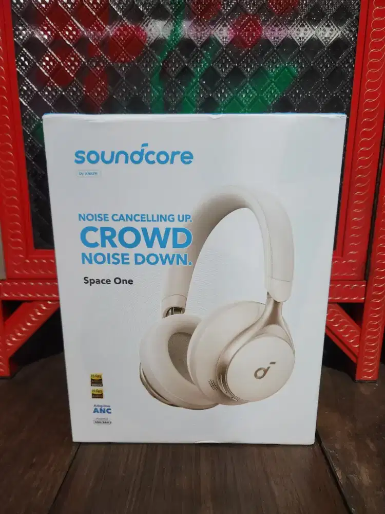 Headphone Anker Soundcore Space One White Baru