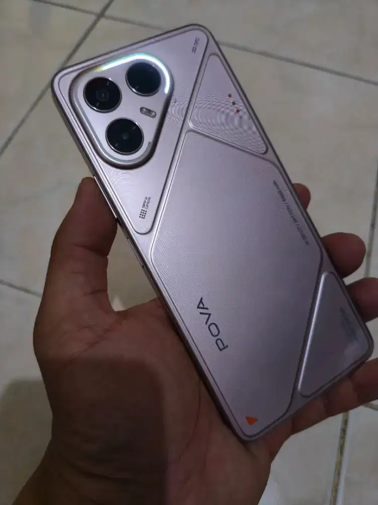 Tecno Pova 7 5G 8/256gb nominus