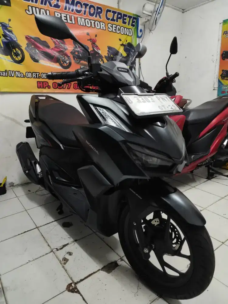 Honda Vario 160 Tahun 2024 Surat Lengkap