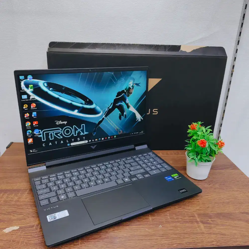 Laptop Gaming Hp Victus Intel Core i5-13420H RTX 3050 6GB Ram 16/512GB