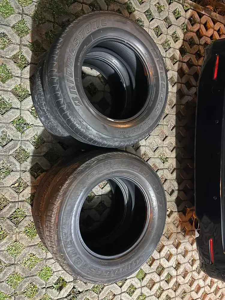 Ban bridgestone dueler 265/65/17 ban fortuner