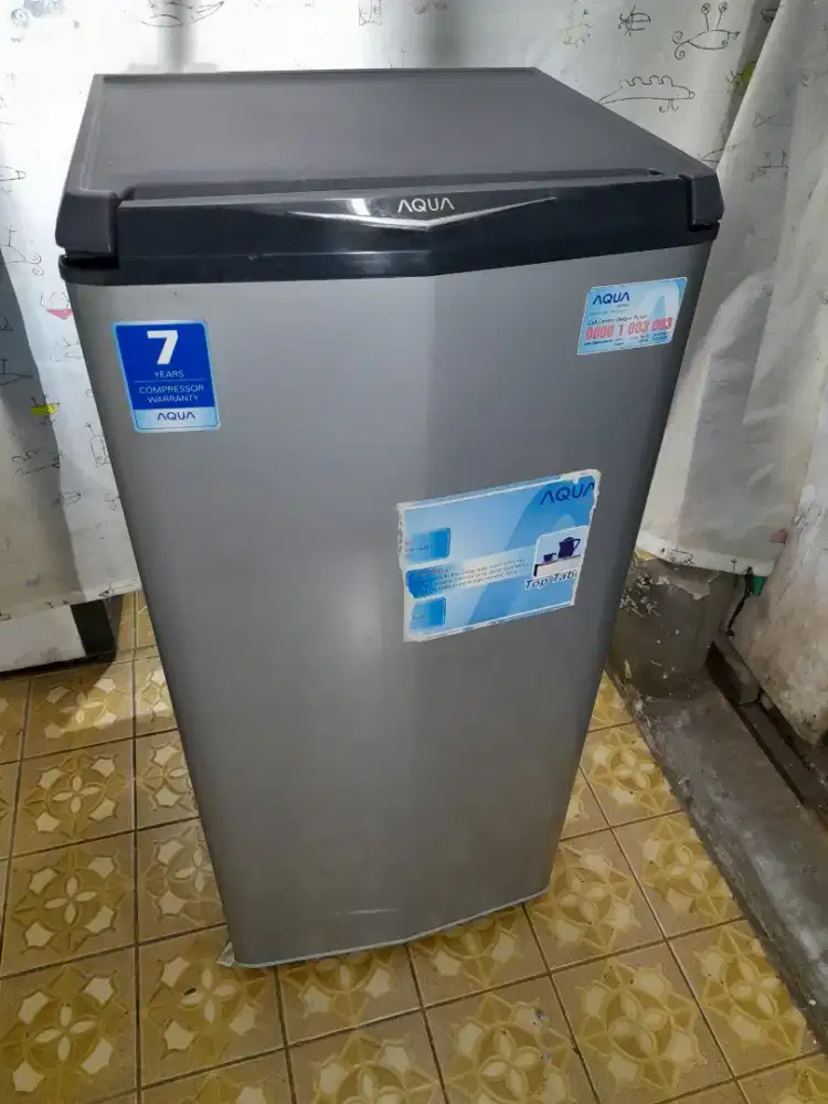 Kulkas AQUA Satu Pintu AQR-D187