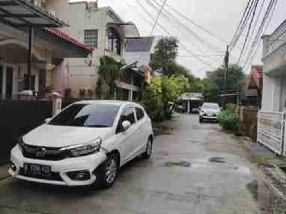 rumah megah 4km di galaxy Bekasi Selatan