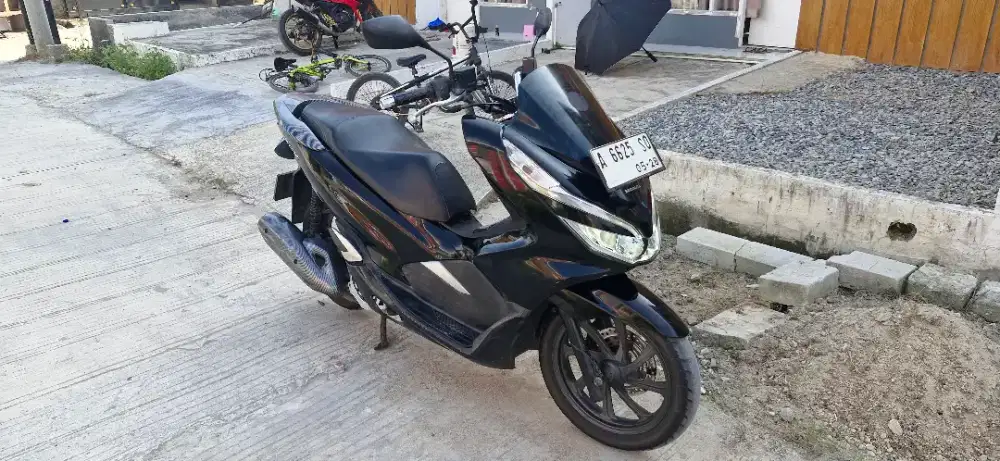 Dijual motor honda pcx 2018