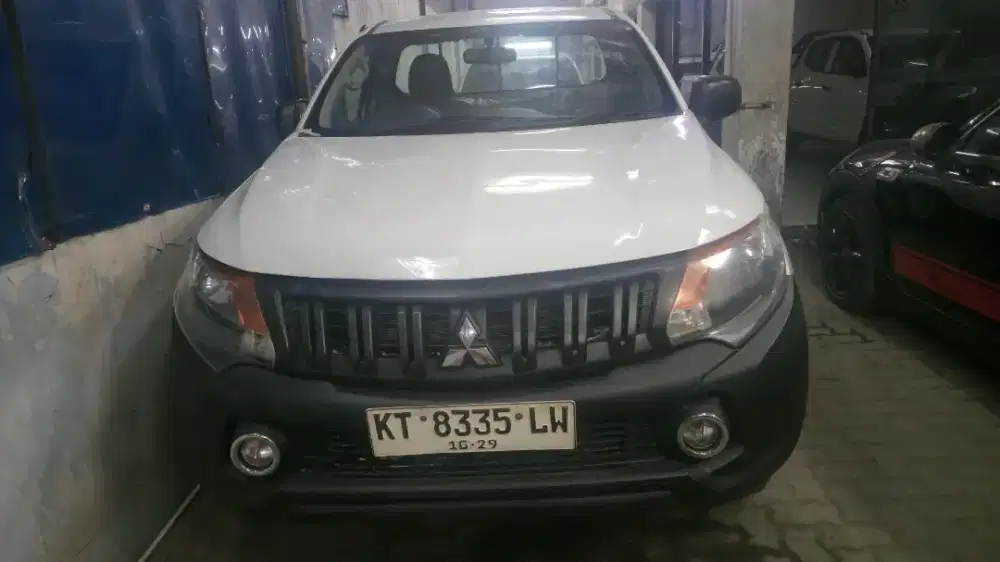 Di jual triton single cabin 4x4 manual