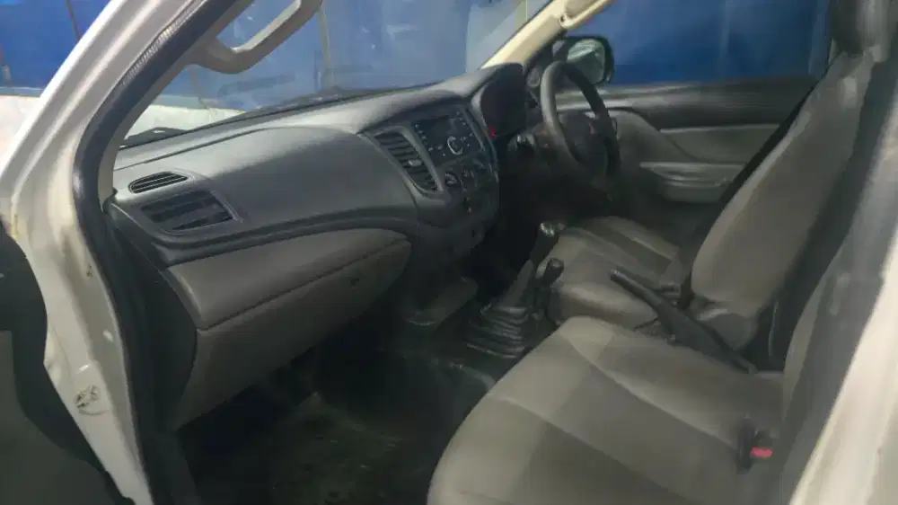 Di jual triton single cabin 4x4 manual