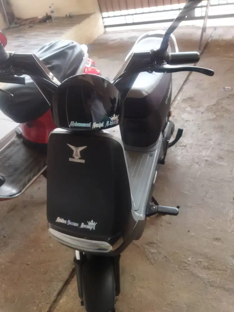 Sepeda listrik uwinfly D8s thn 2024