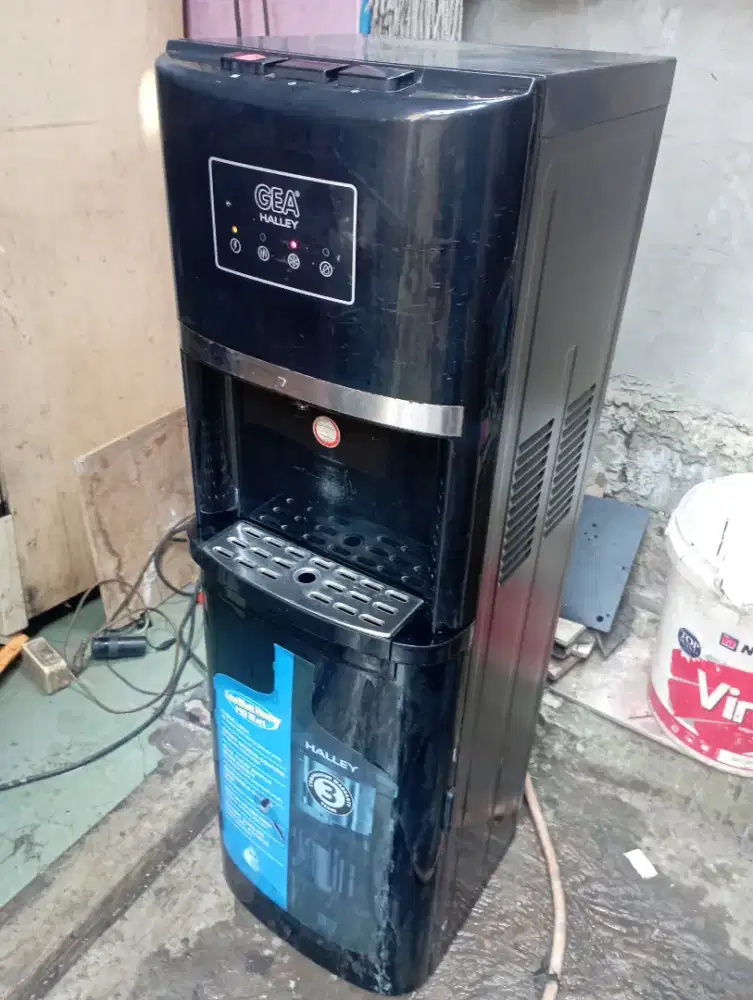 Dispenser merek GEA masih normal minat wa