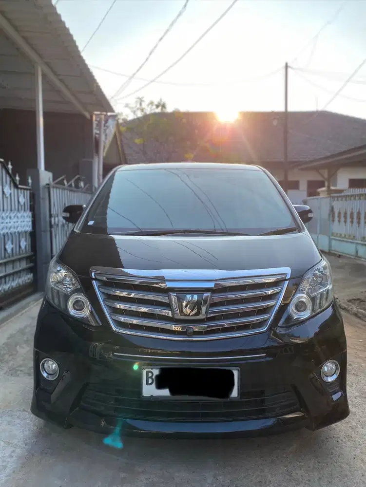 Toyota alphard SC premium sound 2013 full package
