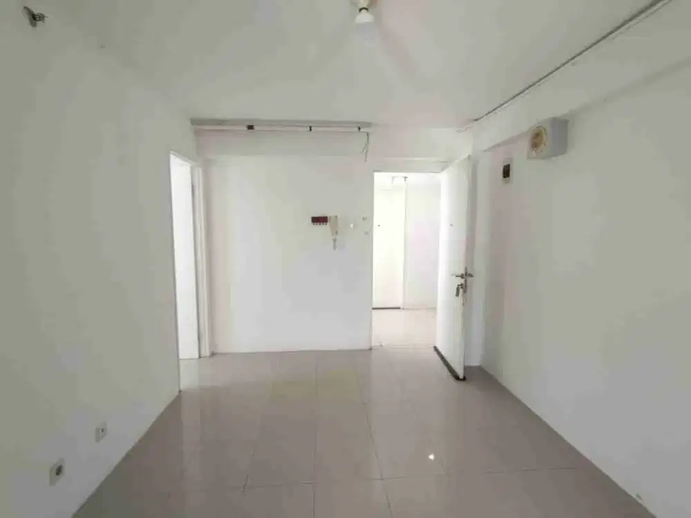 Jual 2BR kosongan apartemen Bassura City atas mall tower Alamanda hadap kolam
