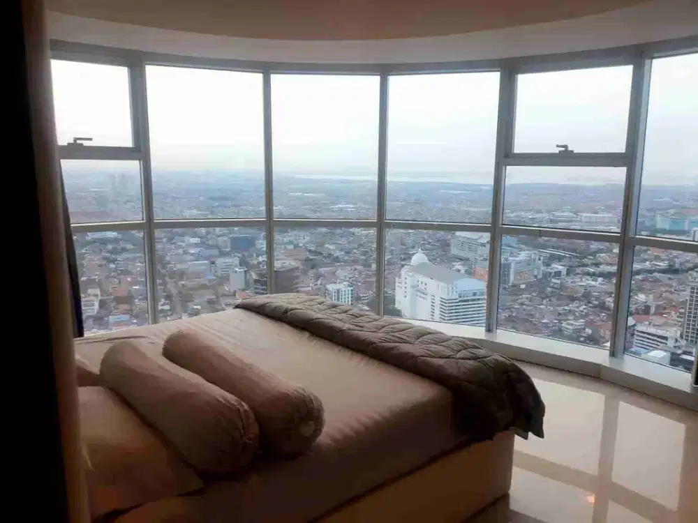 Disewakan Apartement One Icon 3 BR unit 3806, Tunjungan Plaza, Surabaya Pusat.