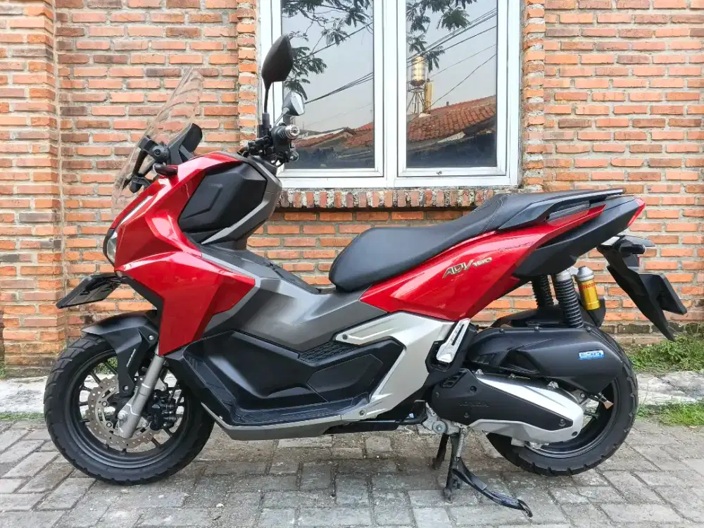 Honda ADV 160 CBS 2025 Km Low 4000 an Mulus Pajak On