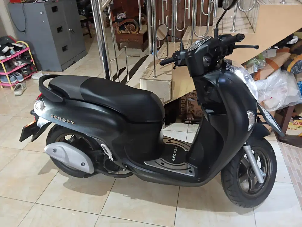 Scoopy keyless low km 2.8rban hitam 2025 gbm