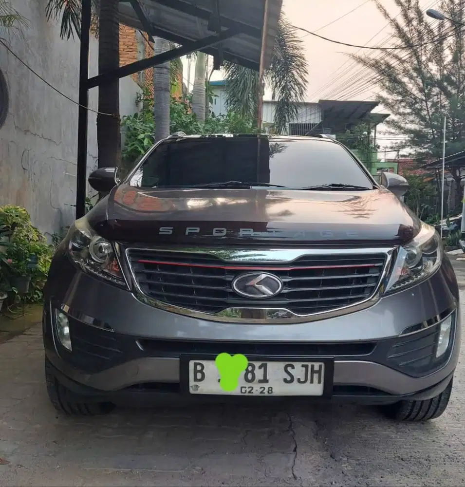 Kia Sportage 2.0 Platinum (tipe tertinggi) 2013 Automatic Terawat