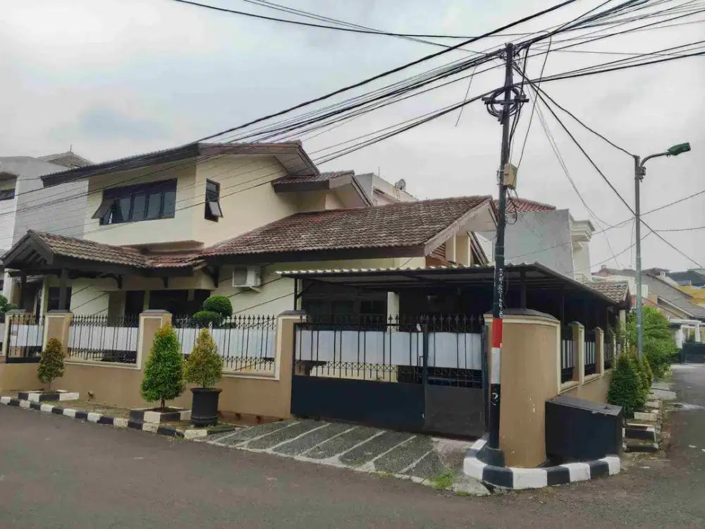 RUMAH MEWAH DI BILLYMOON PONDOK KELAPA