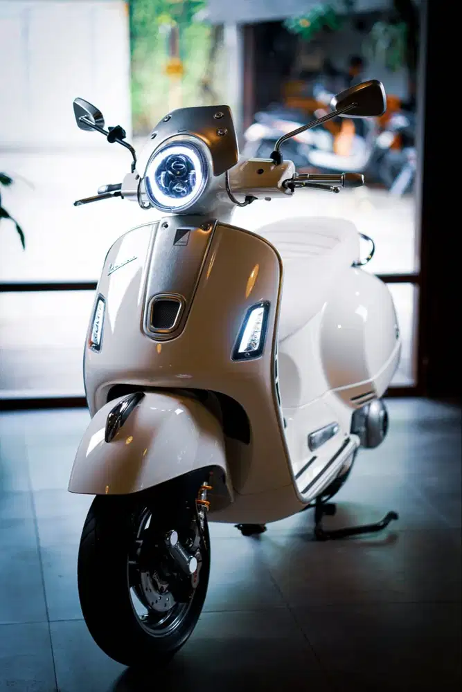 Langka, GTS 300 Rizoma Full Package, Low KM, Accesories Sultan Asli