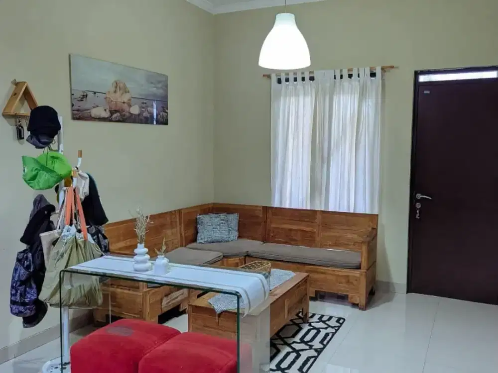 Dijual Rumah 2 Lantai Nyaman Siap Huni Minimalis Lokasi di Golden Pasir Impun Bandung