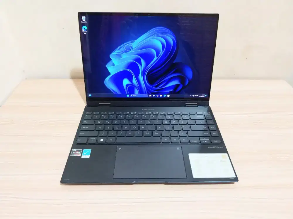 Asus ZenBook 14 Ryzen 9 5900HX 16/1 TB touchscreen