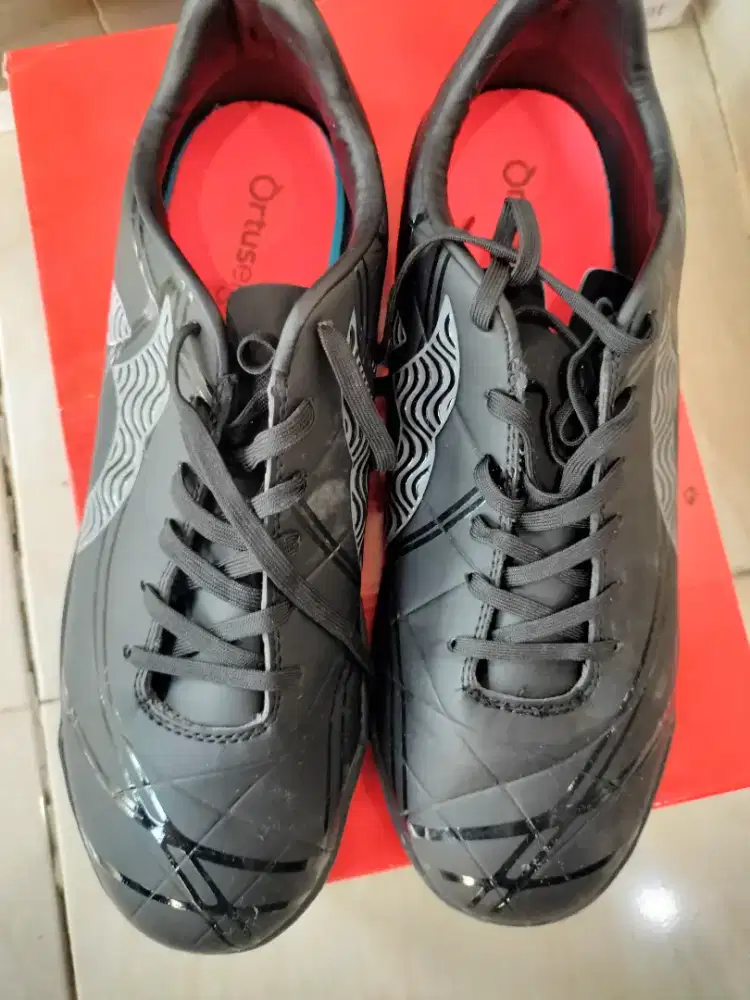 Sepatu futsal ortusight