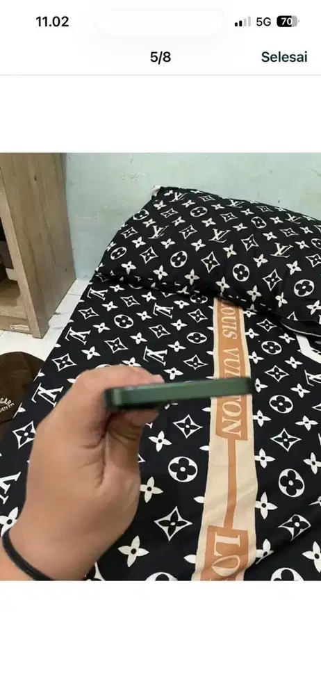 Iphone 13 green