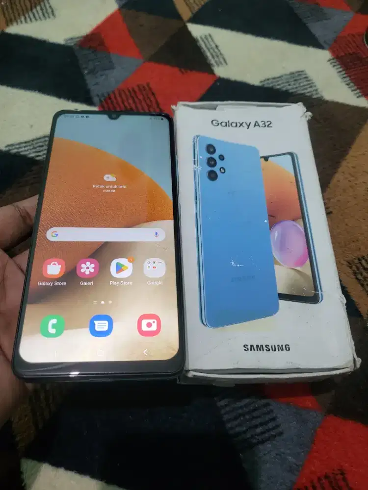 Dijual cepat samsung a32 ram 6/128 fullset