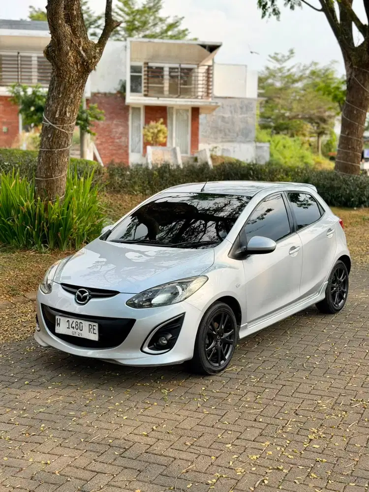 Mazda 2 automatic 2011