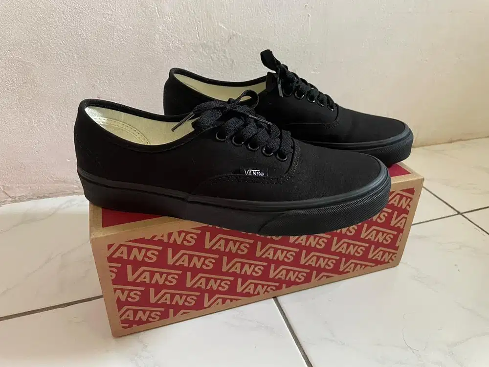 sepatu VANS AUTHENTIC size 25CM BEKAS like new ORIGINAL PT NAVYA murah