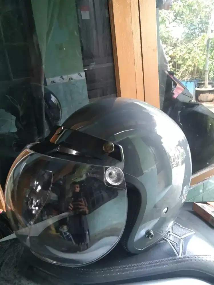 Helm bogo dan retro