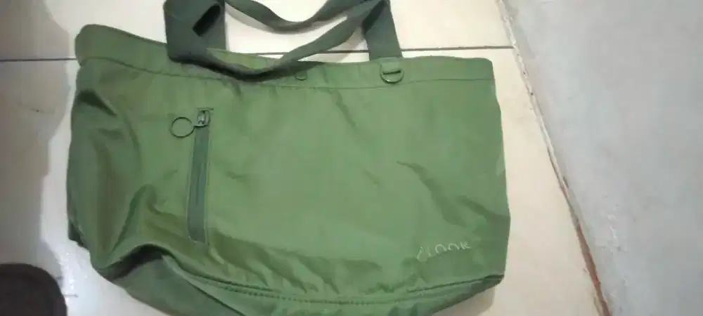 Tas merk i look warna army