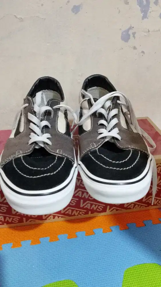 Vans sk8-low ukuran 42,5