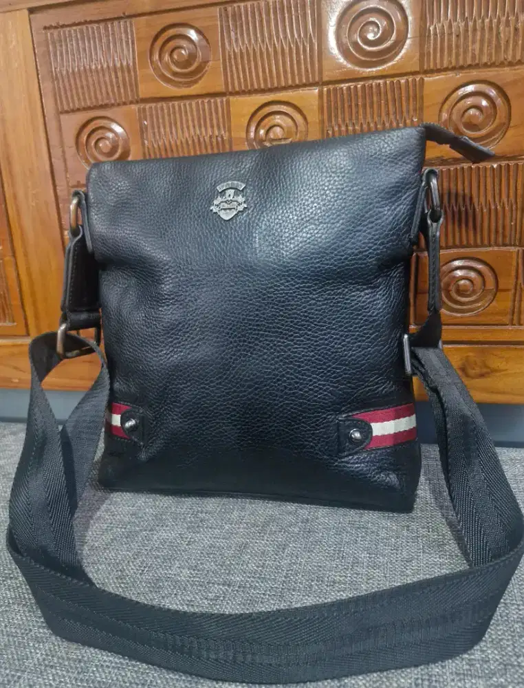 Preloved tas selempang bally vintage kulit asli tebal