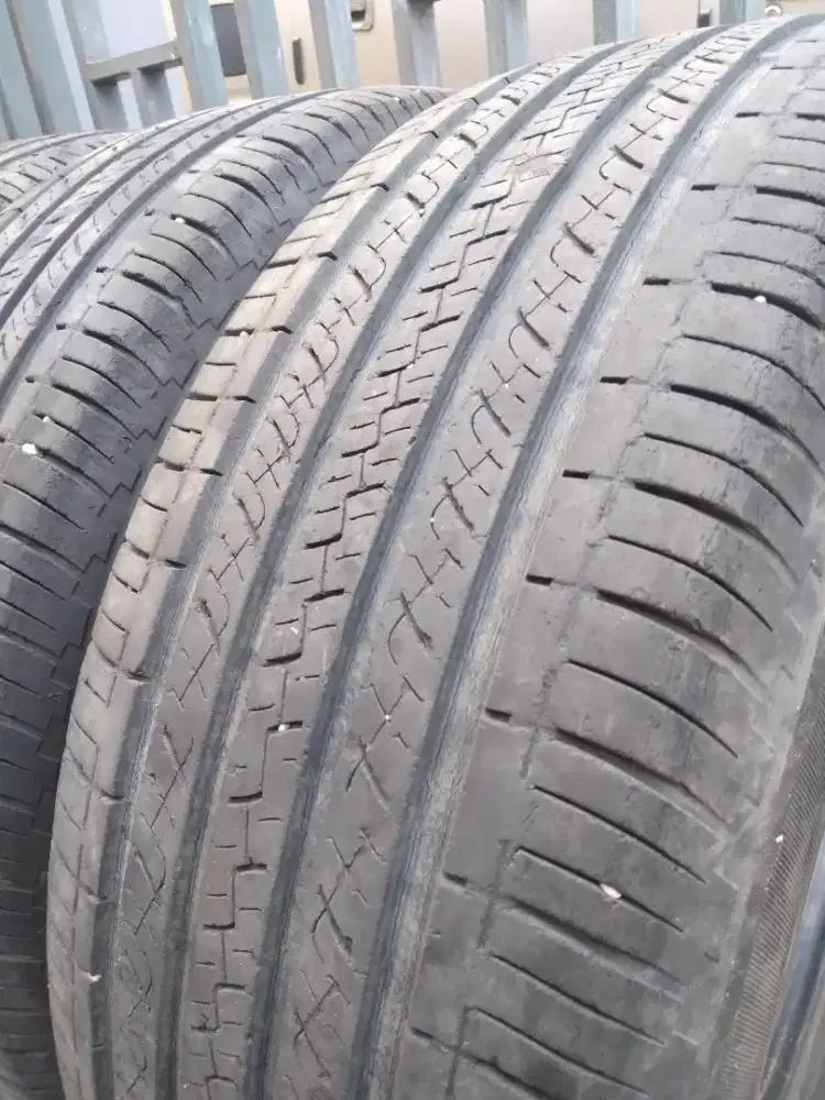 Ban Bekas 4 pcs ( 215/65 R16)