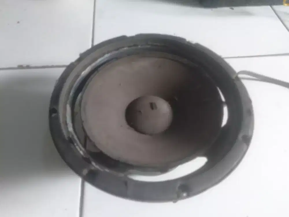 Subwoofer Rockford 8 in Made in USA lokasi Cilebut bogor
