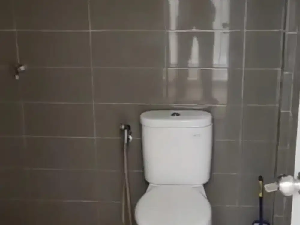 Disewakan Ruko Hook 2 1/2 Lantai Baru Renovasi Total Grand Galaxy City Bekasi Siap Pakai (874)