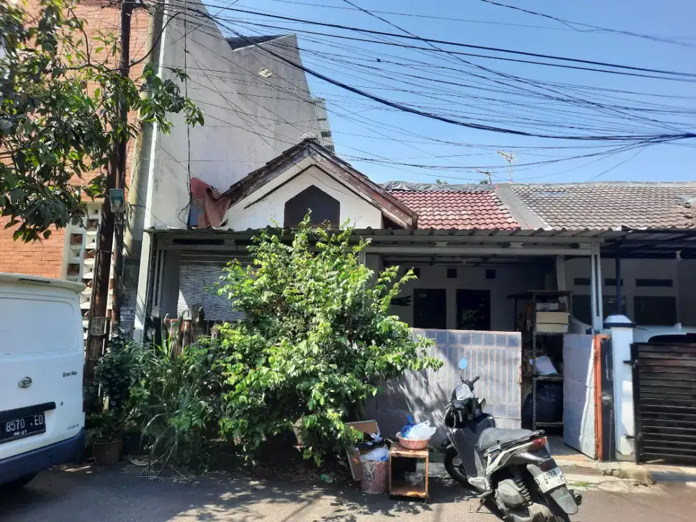 Jual Rumah Komplek Cempaka Arum