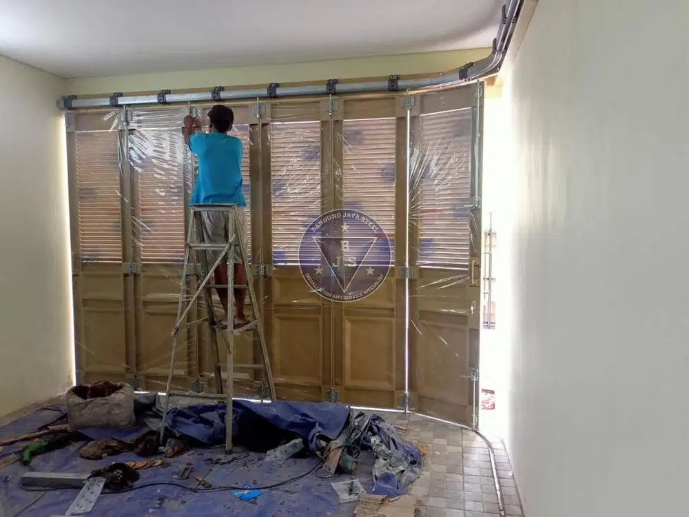 Pasang Pintu Garasi Modern Berkualitas, Spesialis Pasang Bandung