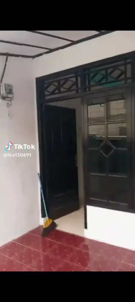 Rumah second dijual murah 235jt(90m²) Depok Timur Sukmajaya