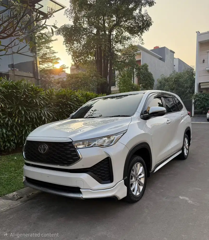 Toyota Kijang Innova Zenix 2.0 V CVT AT Bensin 2024