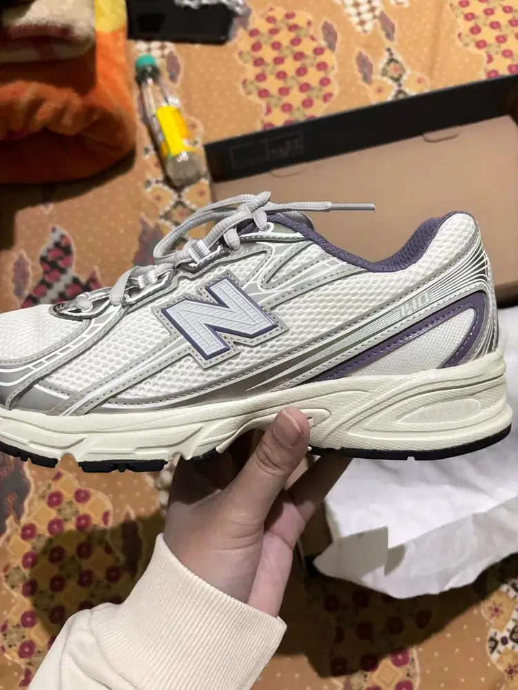 New Balance 740