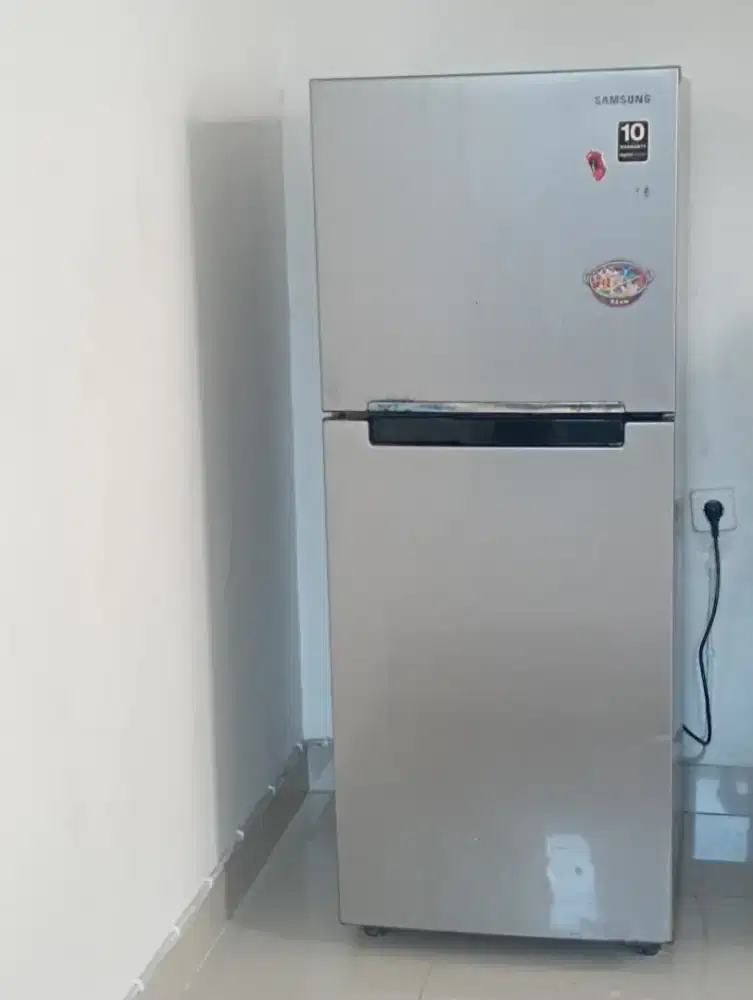 Kulkas 2 Pintu Merk Samsung