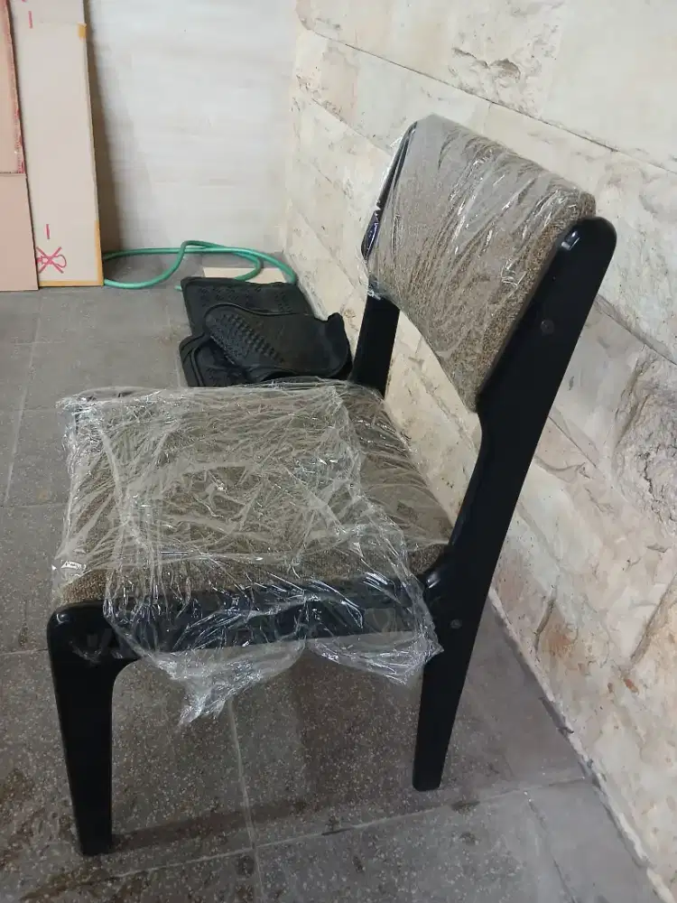 Kursi kain kayu