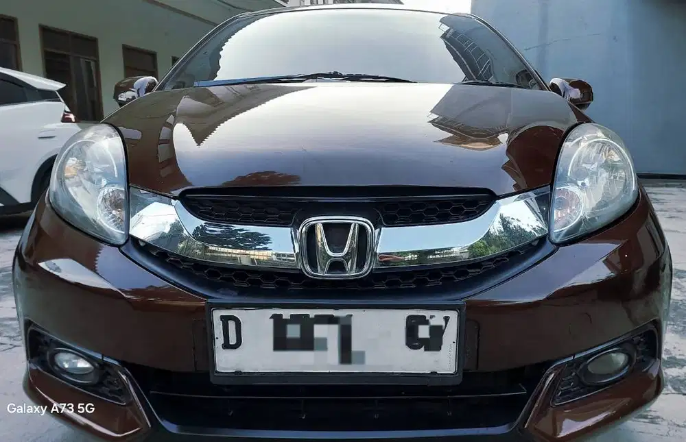 Mobilio at matik vtec th 2015/2014 mdf rs km low pajak isi bisa kredit