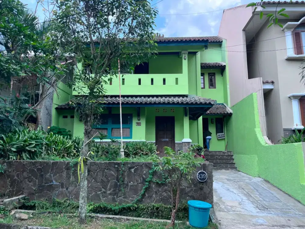disewakan rumah di parahyangan rumah villa bandung