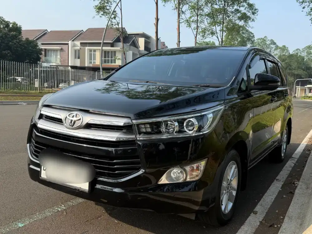 Toyota Innova Reborn 2.0 Vbensin at hitam metalik 2019