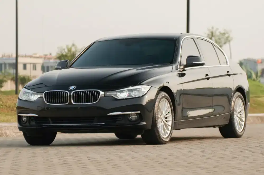 Pajak panjang BMW 320i Luxury 2019 (F30)