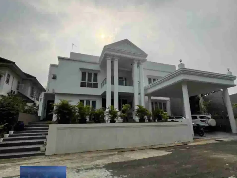 DIJUAL Rumah Kuldesak Ada Kolam Renang di Legenda Wisata Cibubur