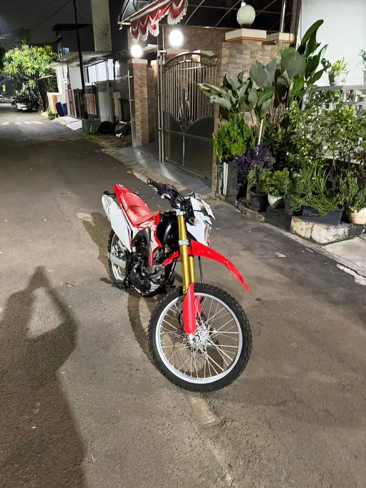 Jual Honda Trail CRF 150 Tahun 2021 (Cek Deskripsi)
